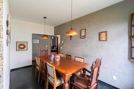 Casa à venda com 257m², 4 quartos e 4 vagasCopa