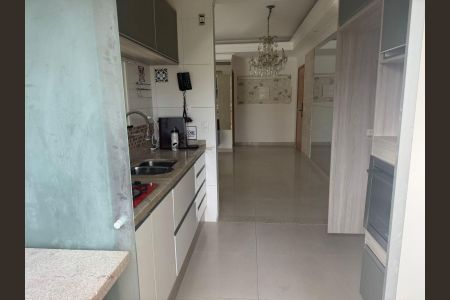 Cozinha de apartamento à venda com 3 quartos, 96m² em Centro de Apoio I (Alphaville), Santana de Parnaíba