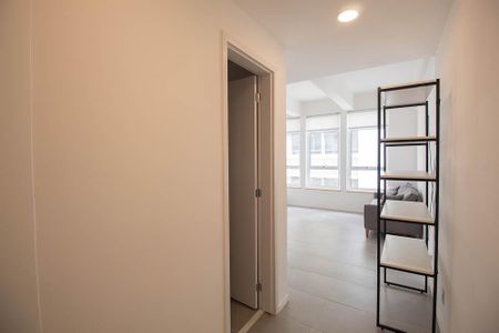 Sala/Cozinha de apartamento para alugar com 2 quartos, 47m² em República, São Paulo