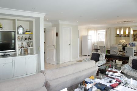 Apartamento à venda com 201m², 2 quartos e 4 vagasSala