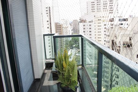 Apartamento à venda com 201m², 2 quartos e 4 vagasVaranda da Suíte 2