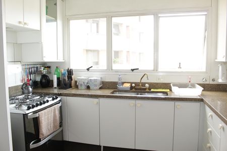 Apartamento à venda com 201m², 2 quartos e 4 vagasCozinha