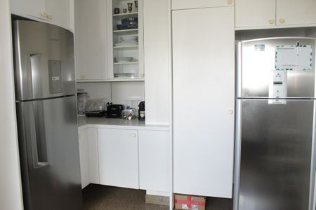 Apartamento à venda com 201m², 2 quartos e 4 vagasCozinha