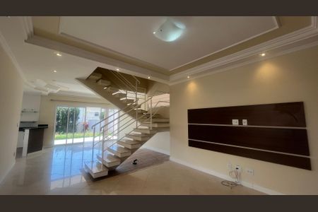 Casa de condomínio à venda com 180m², 3 quartos e 4 vagas Casa de condomínio à venda com 180m², 3 quartos e 4 vagasSala