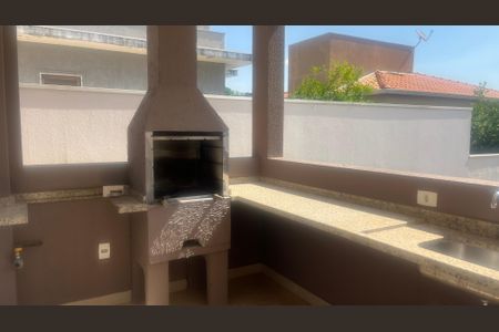 Casa de condomínio à venda com 180m², 3 quartos e 4 vagas Casa de condomínio à venda com 180m², 3 quartos e 4 vagasÁrea comum