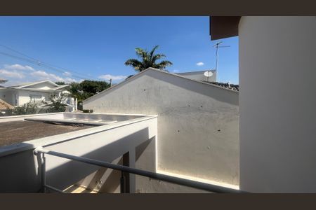 Casa de condomínio à venda com 180m², 3 quartos e 4 vagas Casa de condomínio à venda com 180m², 3 quartos e 4 vagasSacada Suíte