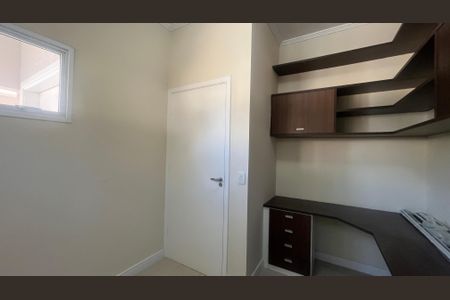 Casa de condomínio à venda com 180m², 3 quartos e 4 vagas Casa de condomínio à venda com 180m², 3 quartos e 4 vagasQuarto 1