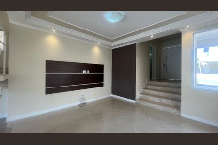 Sala de casa de condomínio à venda com 3 quartos, 180m² em Fazenda Santa Cândida, Campinas