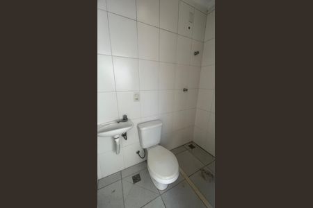 Casa de condomínio à venda com 180m², 3 quartos e 4 vagas Casa de condomínio à venda com 180m², 3 quartos e 4 vagasBanheiro de Serviço