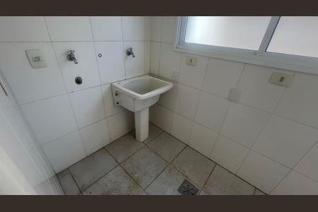 Casa de condomínio à venda com 180m², 3 quartos e 4 vagas Casa de condomínio à venda com 180m², 3 quartos e 4 vagasÁrea de Serviço
