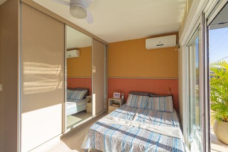 Casa à venda com 90m², 2 quartos e 2 vagas Casa à venda com 90m², 2 quartos e 2 vagasQuarto 1