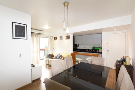 Apartamento à venda com 60m², 2 quartos e 1 vagaSala