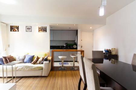 Sala de apartamento à venda com 2 quartos, 60m² em Vila Olímpia, São Paulo