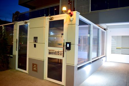 Apartamento para alugar com 55m², 1 quarto e 1 vagaFachada e portaria