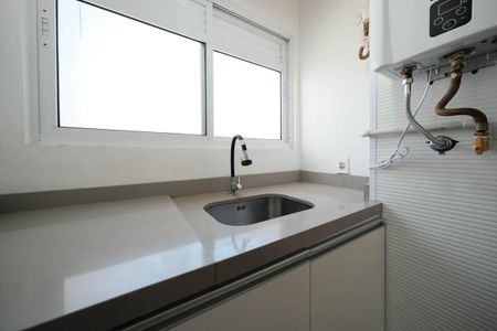 Sala/Cozinha de apartamento para alugar com 2 quartos, 67m² em Jardim São Francisco (zona Leste), São Paulo