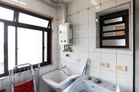 Apartamento à venda com 62m², 3 quartos e 3 vagas Apartamento à venda com 62m², 3 quartos e 3 vagasÁrea de Serviço