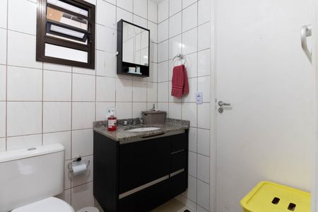 Apartamento à venda com 62m², 3 quartos e 3 vagas Apartamento à venda com 62m², 3 quartos e 3 vagasBanheiro Social