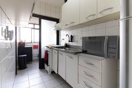 Apartamento à venda com 62m², 3 quartos e 3 vagas Apartamento à venda com 62m², 3 quartos e 3 vagasCozinha