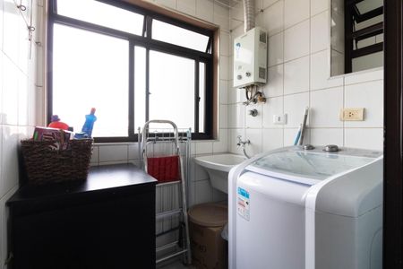 Apartamento à venda com 62m², 3 quartos e 3 vagas Apartamento à venda com 62m², 3 quartos e 3 vagasÁrea de Serviço