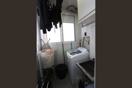 Apartamento à venda com 64m², 2 quartos e 1 vagaÁrea de Serviço