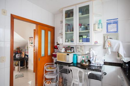 Apartamento à venda com 146m², 3 quartos e 2 vagasCozinha
