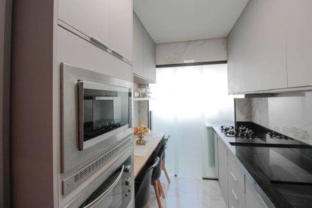 Apartamento à venda com 86m², 2 quartos e 2 vagas Apartamento à venda com 86m², 2 quartos e 2 vagasCozinha