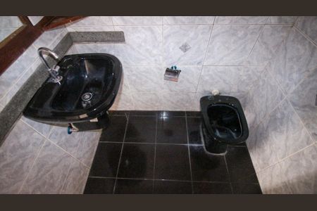 Casa para alugar com 250m², 4 quartos e 5 vagasBanheiro Social