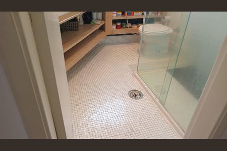 Apartamento à venda com 126m², 3 quartos e 1 vagaFoto 02