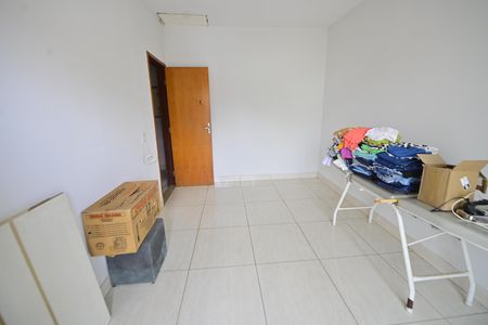 Casa para alugar com 248m², 4 quartos e 4 vagas Casa para alugar com 248m², 4 quartos e 4 vagasQuarto