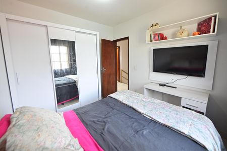 Casa para alugar com 248m², 4 quartos e 4 vagas Casa para alugar com 248m², 4 quartos e 4 vagasQuarto 2