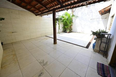 Casa para alugar com 248m², 4 quartos e 4 vagas Casa para alugar com 248m², 4 quartos e 4 vagasÁrea comum