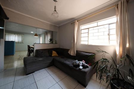 Casa à venda com 300m², 2 quartos e 4 vagasSala/Cozinha