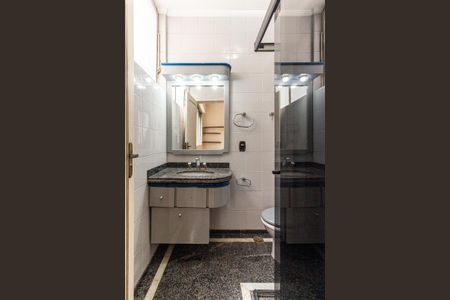 Apartamento à venda com 273m², 4 quartos e 1 vagaBanheiro da Suíte 2