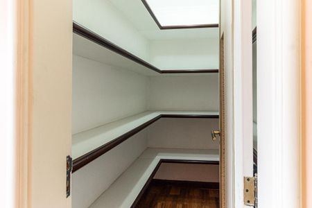 Apartamento à venda com 273m², 4 quartos e 1 vagaDespensa