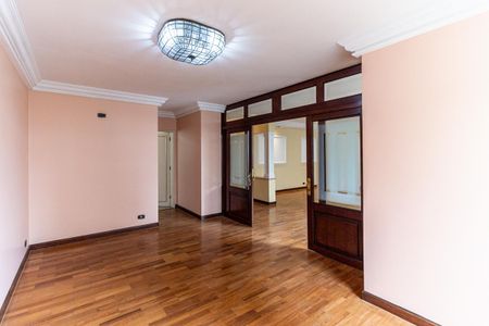 Apartamento à venda com 273m², 4 quartos e 1 vaga Apartamento à venda com 273m², 4 quartos e 1 vagaSala de Jantar