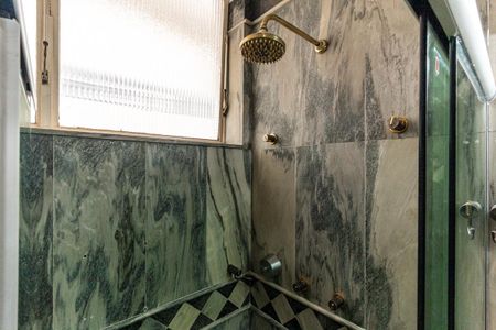 Apartamento à venda com 273m², 4 quartos e 1 vagaBanheiro da Suíte 1