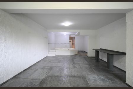 Casa à venda com 430m², 4 quartos e 6 vagasJacuzzi