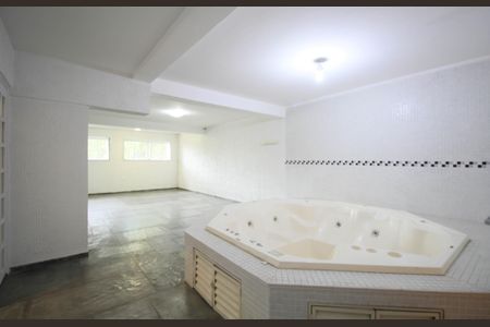 Casa à venda com 430m², 4 quartos e 6 vagasJacuzzi