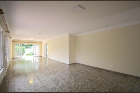 Casa à venda com 430m², 4 quartos e 6 vagasSala