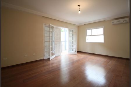 Casa à venda com 430m², 4 quartos e 6 vagasSuíte 1