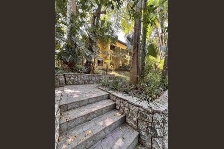 Casa à venda com 6 quartos, 850m² em Parque São Quirino, Campinas