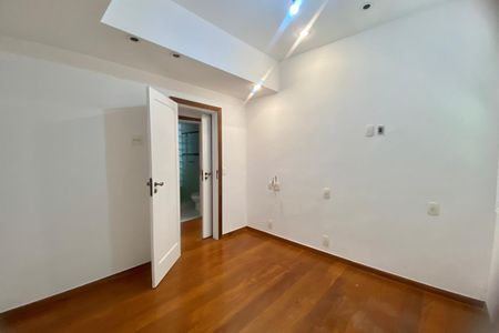 Apartamento à venda com 99m², 3 quartos e sem vagaQuarto 1