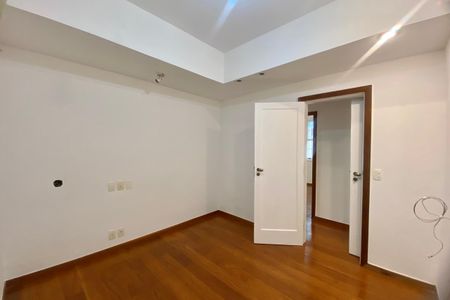 Quarto 1 de apartamento à venda com 3 quartos, 99m² em Leblon, Rio de Janeiro