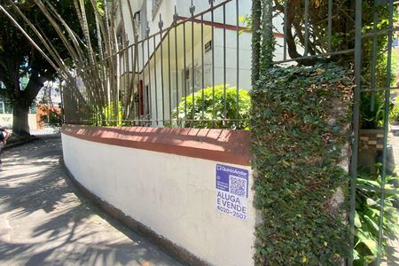 Apartamento à venda com 99m², 3 quartos e sem vagaPlaquinha