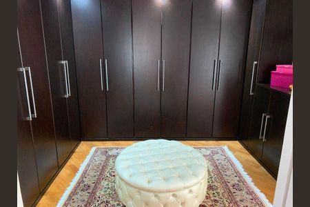 Apartamento à venda com 220m², 3 quartos e 4 vagas