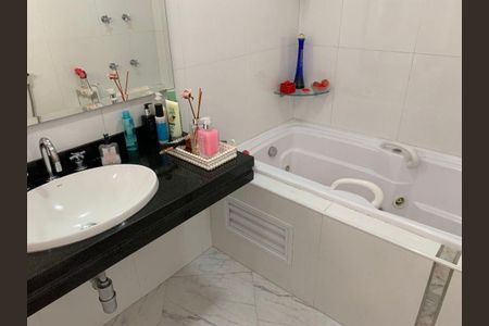 Apartamento à venda com 220m², 3 quartos e 4 vagas