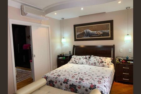 Apartamento à venda com 220m², 3 quartos e 4 vagas