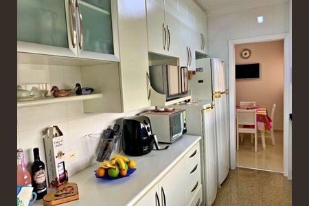 Apartamento à venda com 220m², 3 quartos e 4 vagas