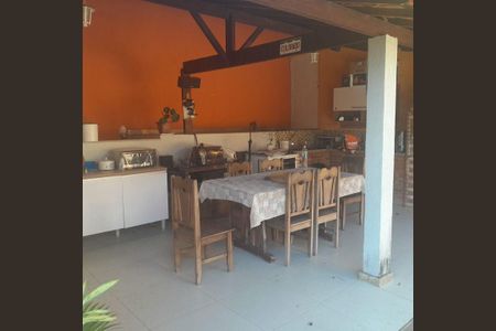 Casa à venda com 4 quartos, 360m² em Engenho do Mato, Niterói