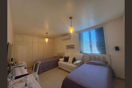 Casa à venda com 3 quartos, 170m² em Icaraí, Niterói